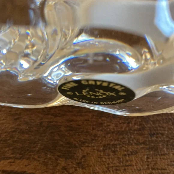 Trio Of Grace Lenox Crystal Dolphins With Frosted Waves Vintage from the 90’s - Picture 8 of 10